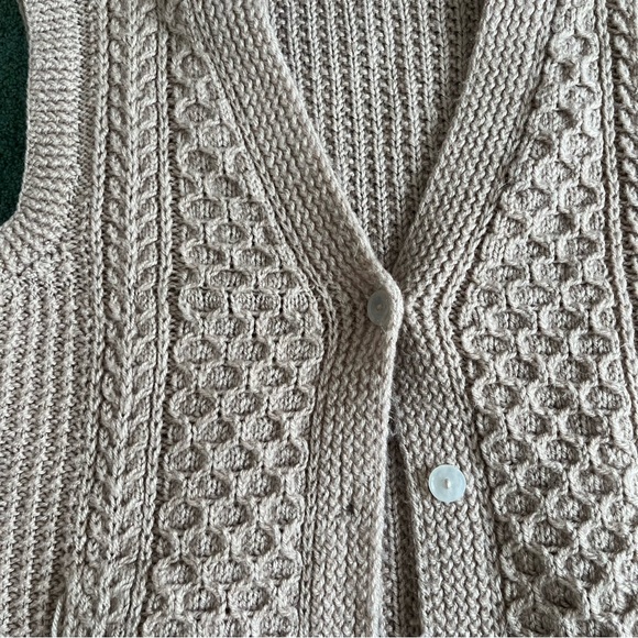 Chunky Knit Vest - Picture 2 of 3
